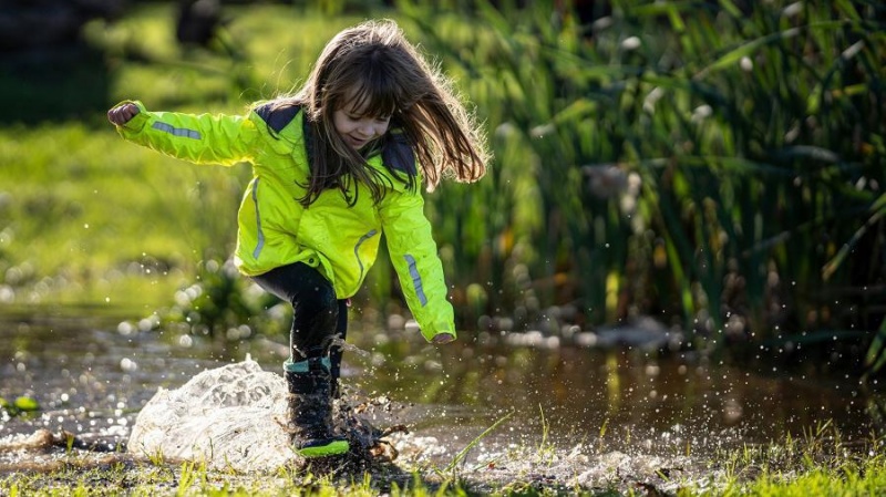 Kids' Vivobarefoot Lumi FG Shoes Pink | NZ398EI