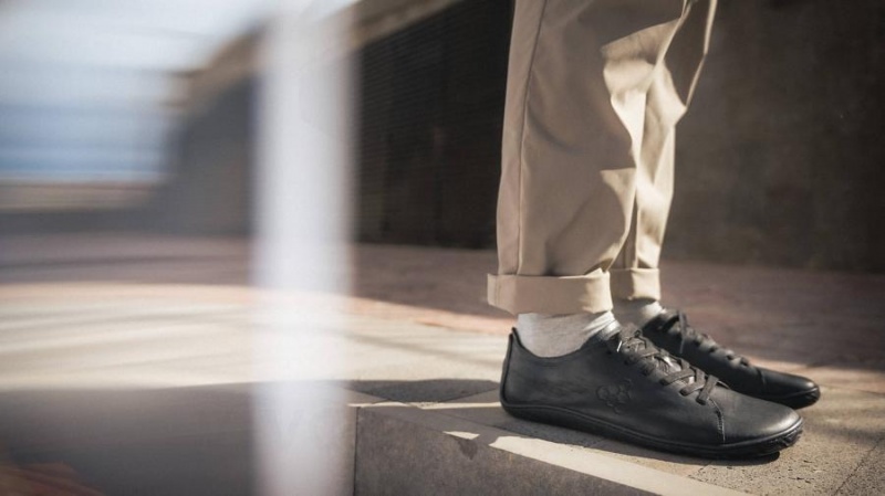 Men's Vivobarefoot Addis Lifestyle Shoes Navy | NZ126QC