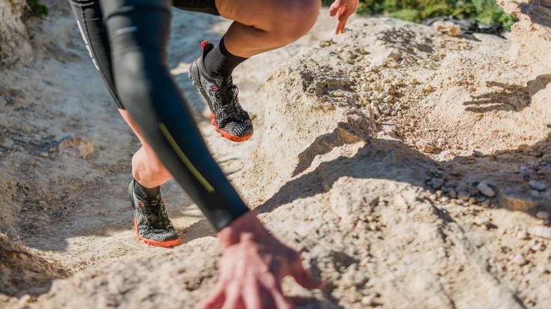 Women's Vivobarefoot Hydra Esc Trail Running Shoes Obsidian | NZ248YF