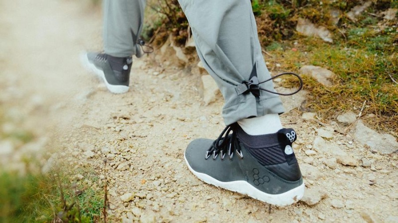 Women's Vivobarefoot Magna FG Hiking Shoes Black / Brown | NZ186IR