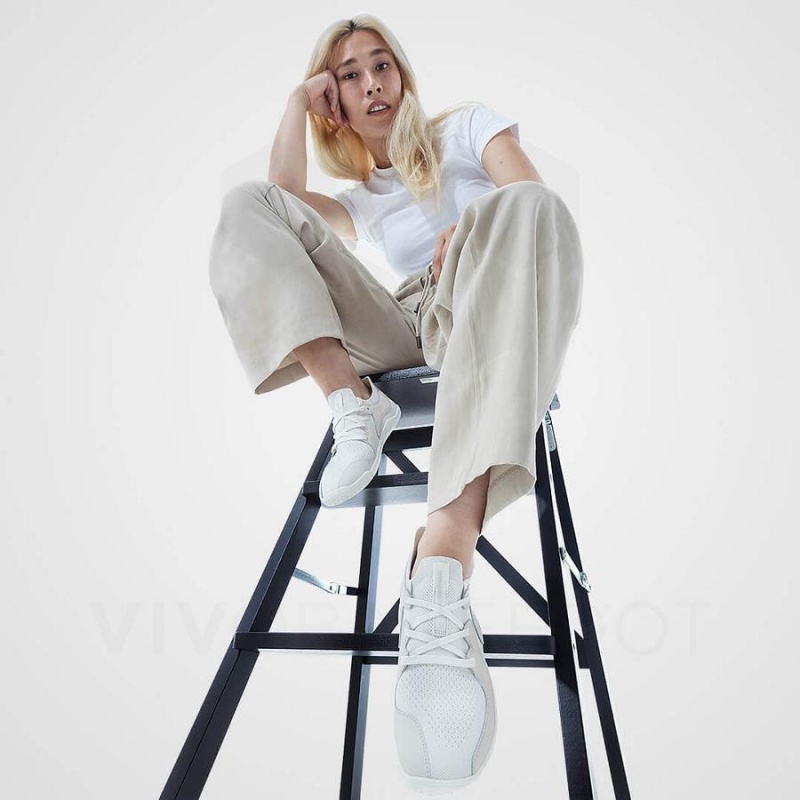 Women's Vivobarefoot Primus Asana Lifestyle Shoes White | NZ303VJ